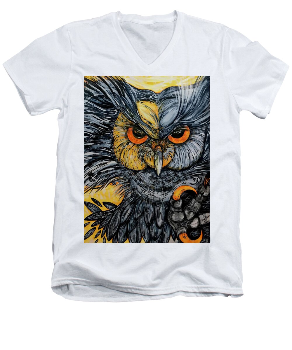Un Great Horned Owl - Men's V-Neck T-Shirt