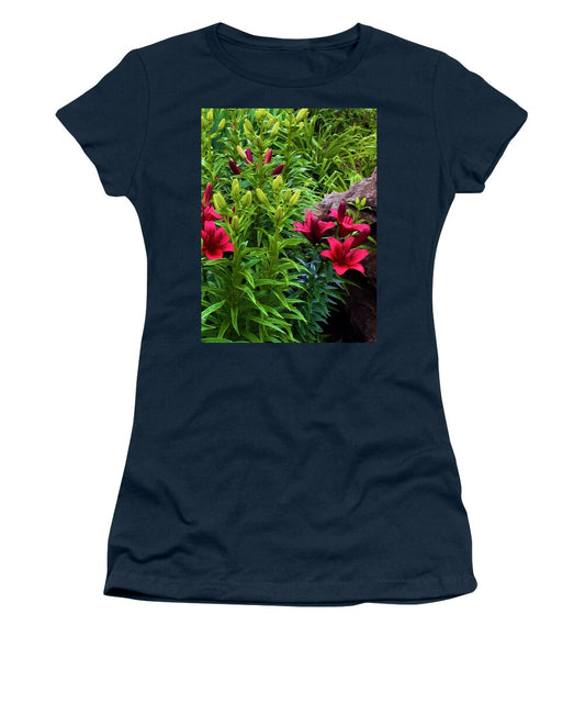 Garden Love - Women's T-Shirt