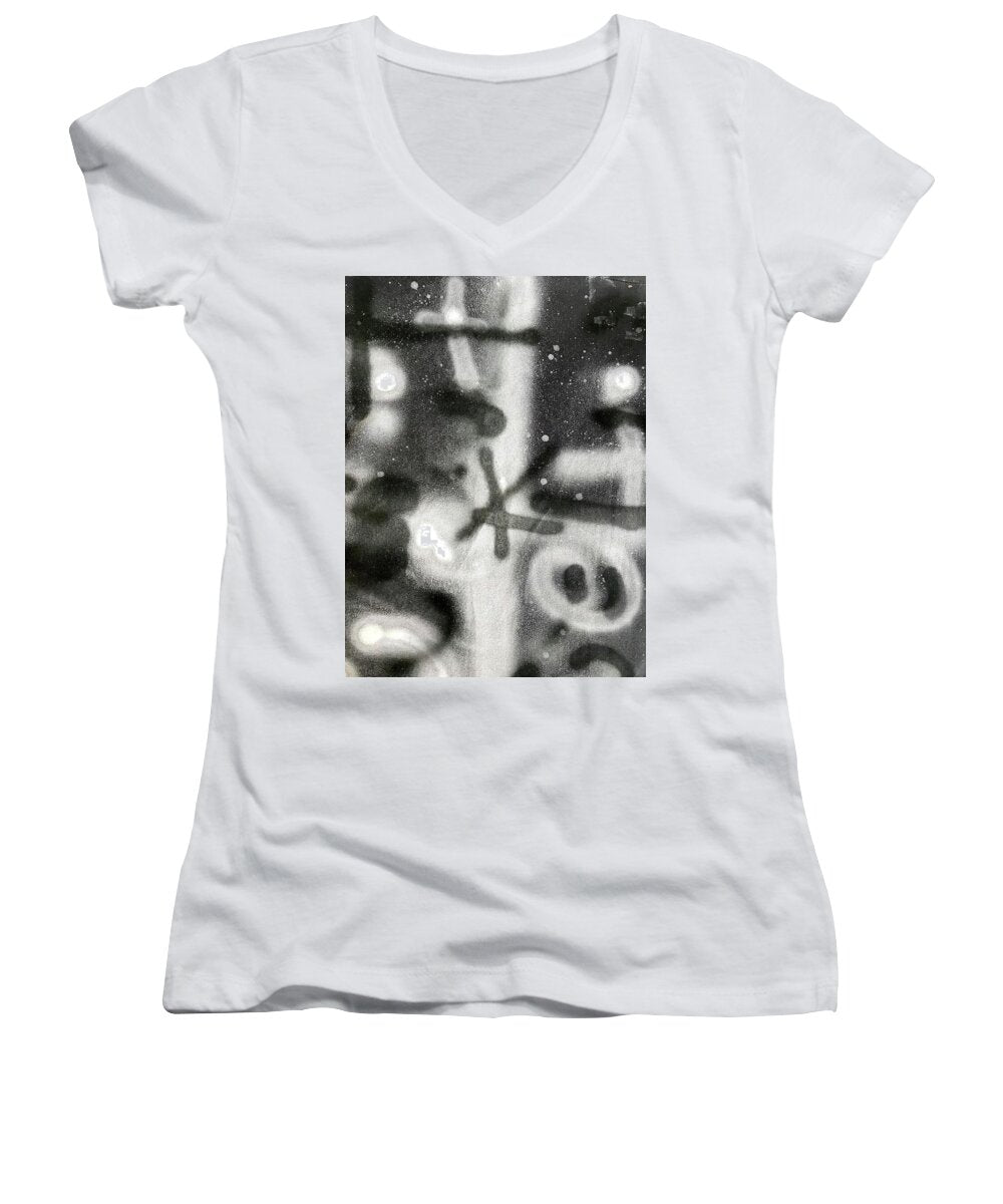 Graffiti BW - Women's V-Neck