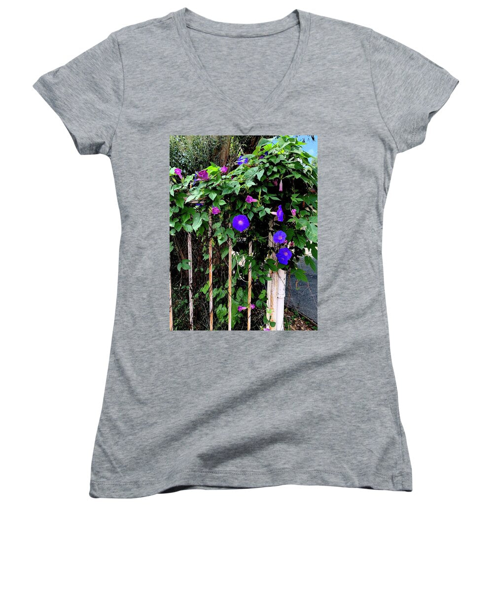 LA Neighbor - Women's V-Neck
