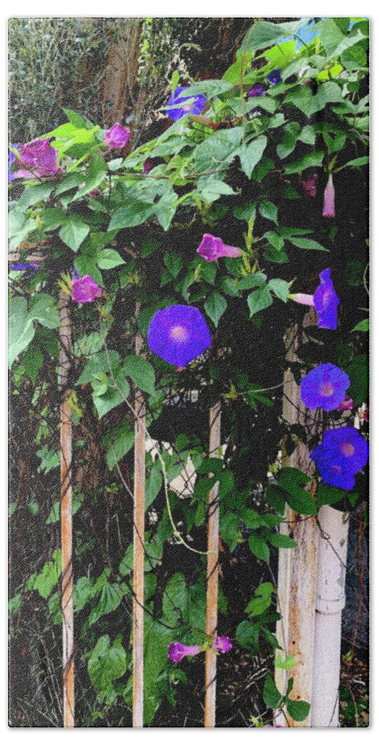 LA Neighbor - Beach Towel
