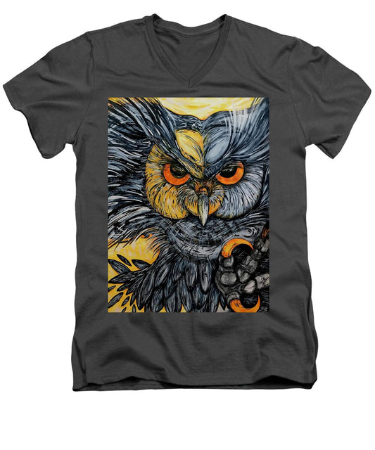 Un Great Horned Owl - Men's V-Neck T-Shirt
