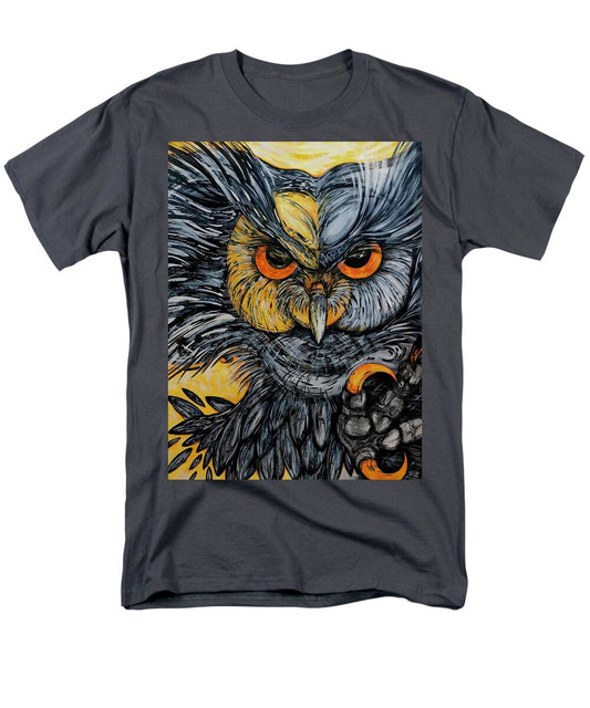 Un Great Horned Owl - Men's T-Shirt  (Regular Fit)