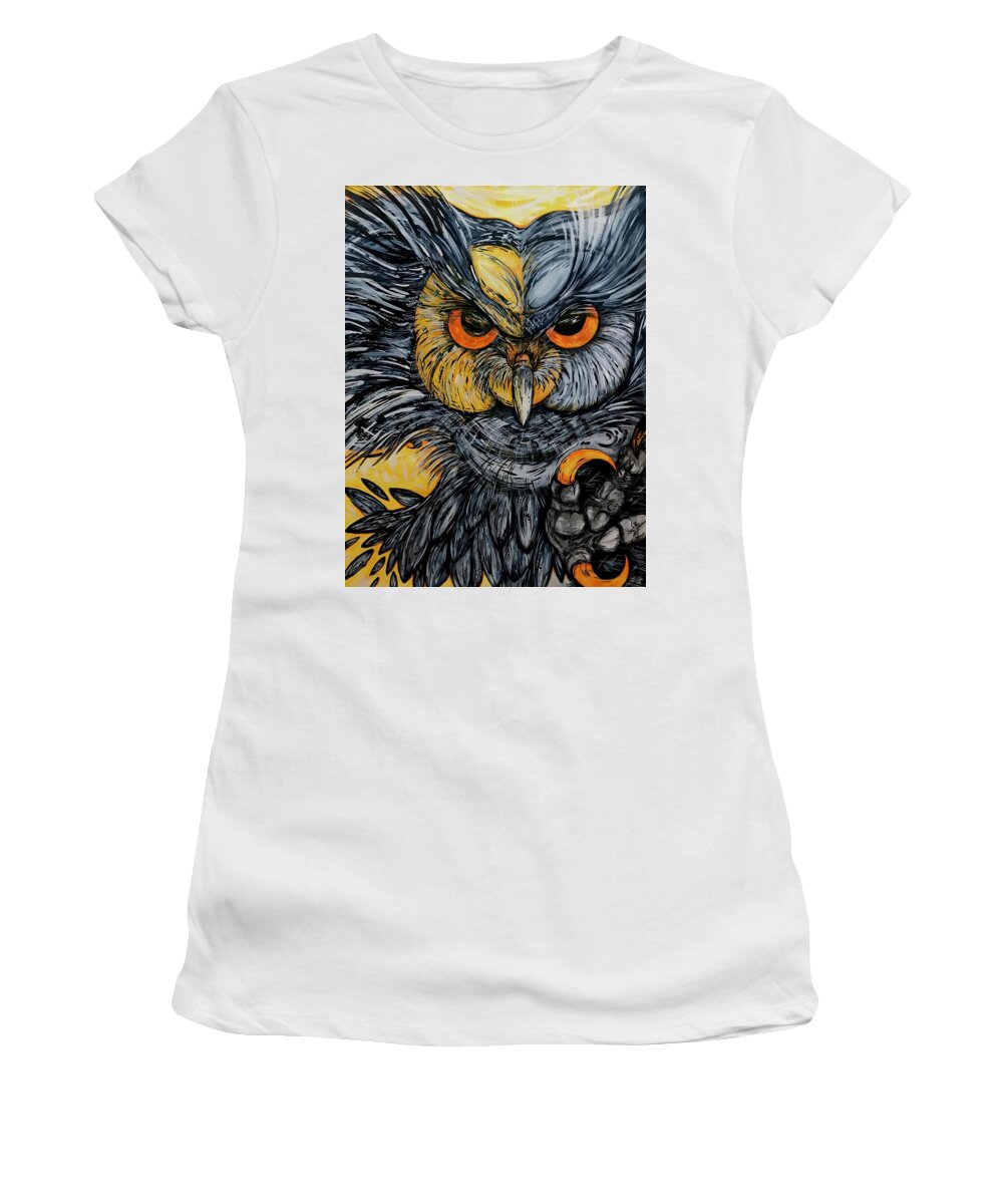 Un Great Horned Owl - Women's T-Shirt