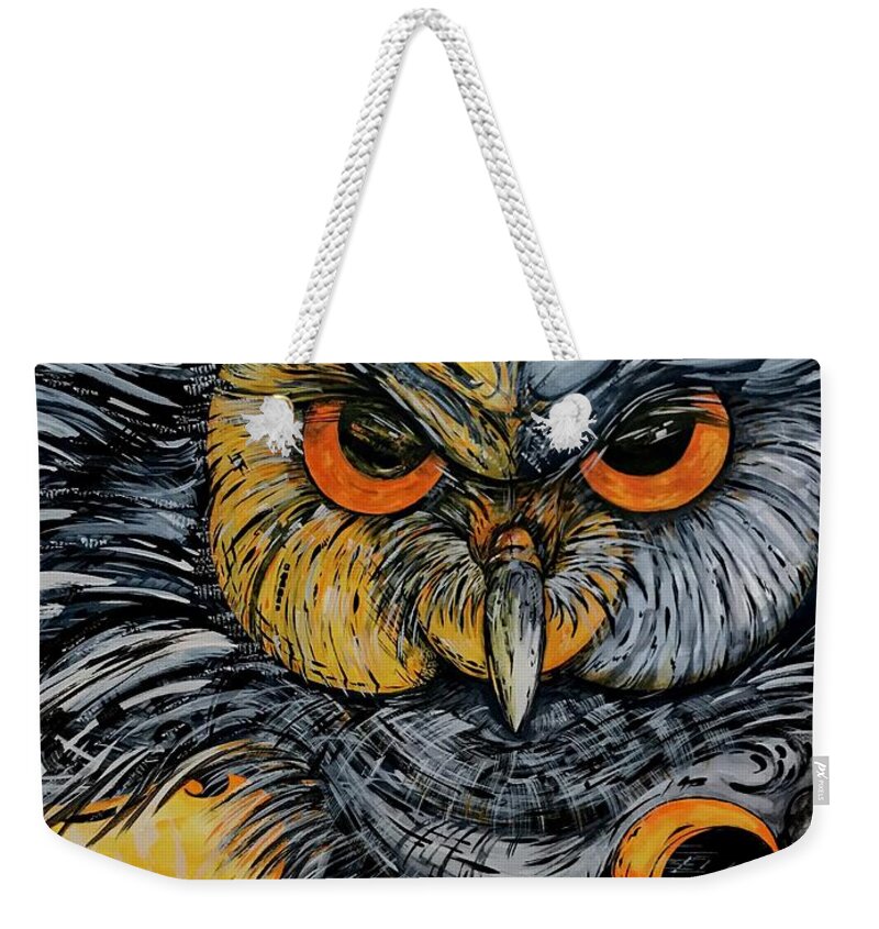 Un Great Horned Owl - Weekender Tote Bag