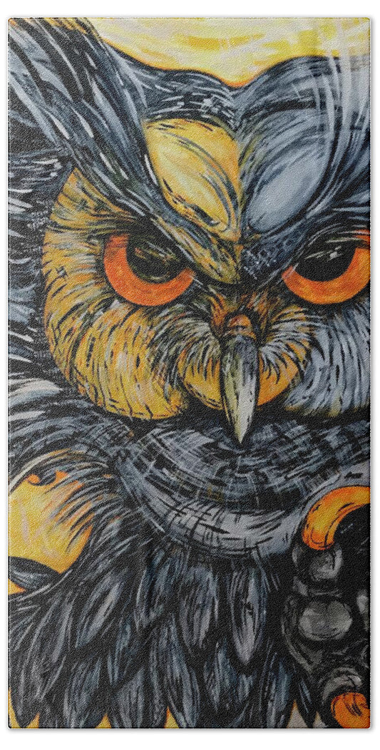 Un Great Horned Owl - Bath Towel