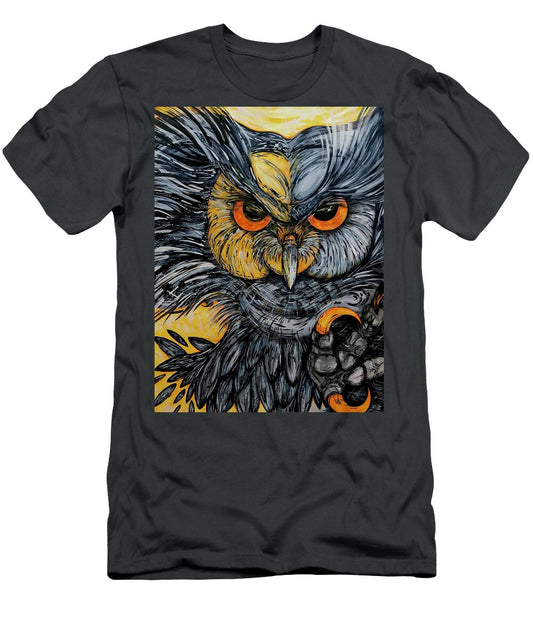 Un Great Horned Owl - T-Shirt